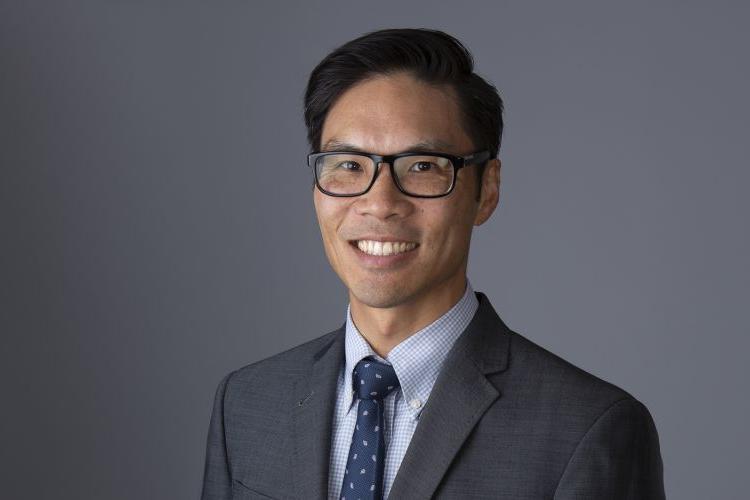 Alumnus 凯文·科莫托，08年, PharmD, 工商管理硕士